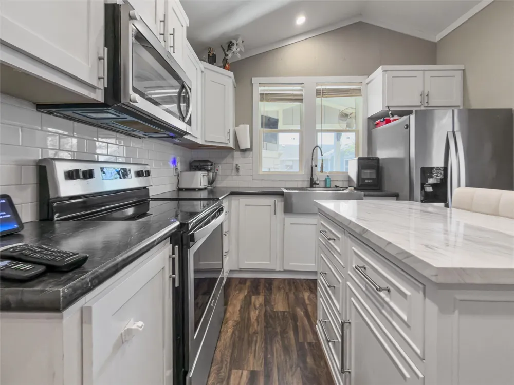 137 Scarlet Oaks Drive Dale, TX 78616
