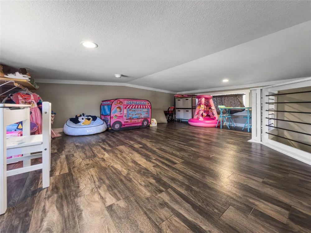 137 Scarlet Oaks Drive Dale, TX 78616