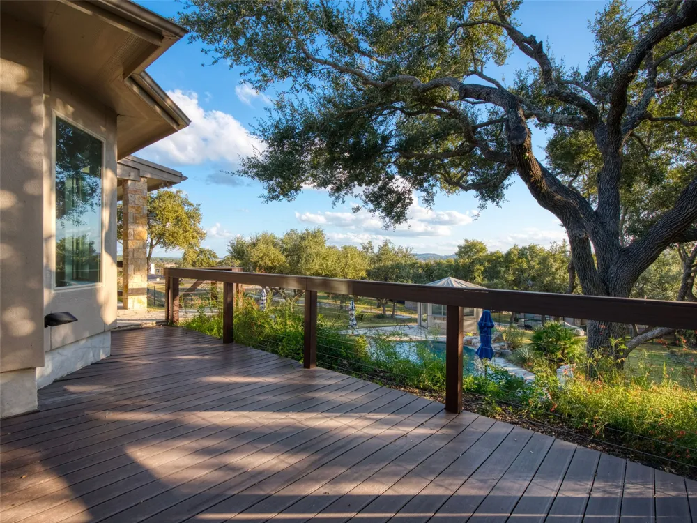 110 Kingsbury Canyon Lake, TX 78133