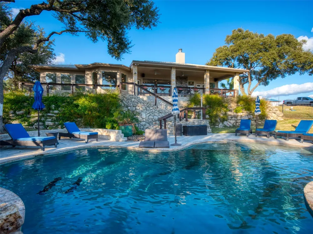 110 Kingsbury Canyon Lake, TX 78133