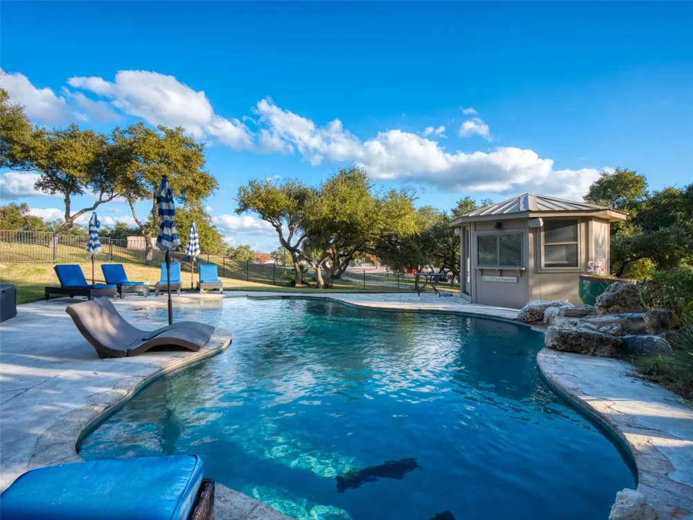 110 Kingsbury Canyon Lake, TX 78133
