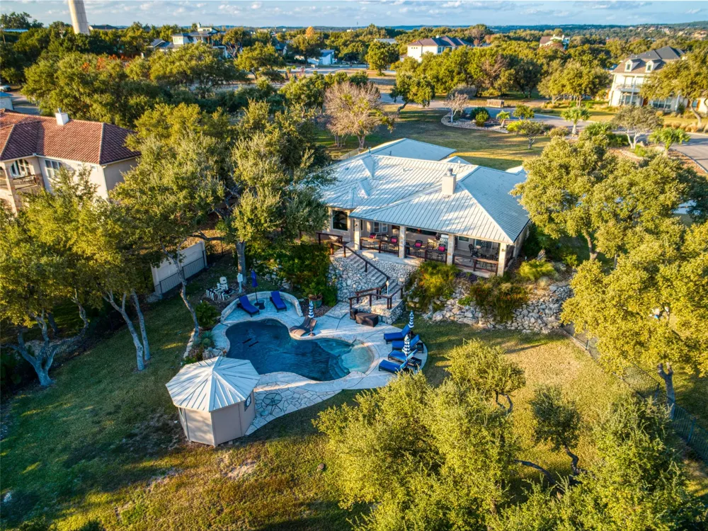 110 Kingsbury Canyon Lake, TX 78133