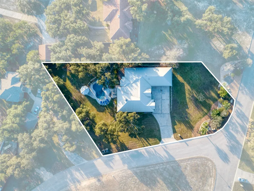 110 Kingsbury Canyon Lake, TX 78133