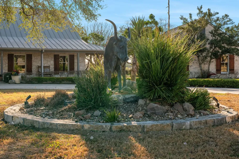 521 Bluff Creek Road Road Center Point, TX 78010