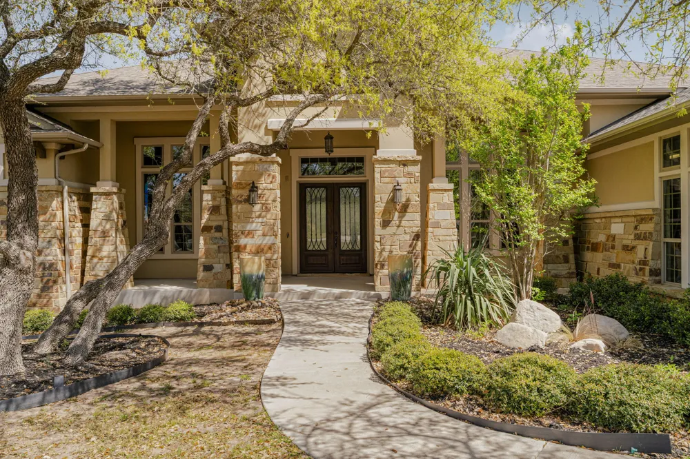 9709 Avion Cove Dripping Springs, TX 78620