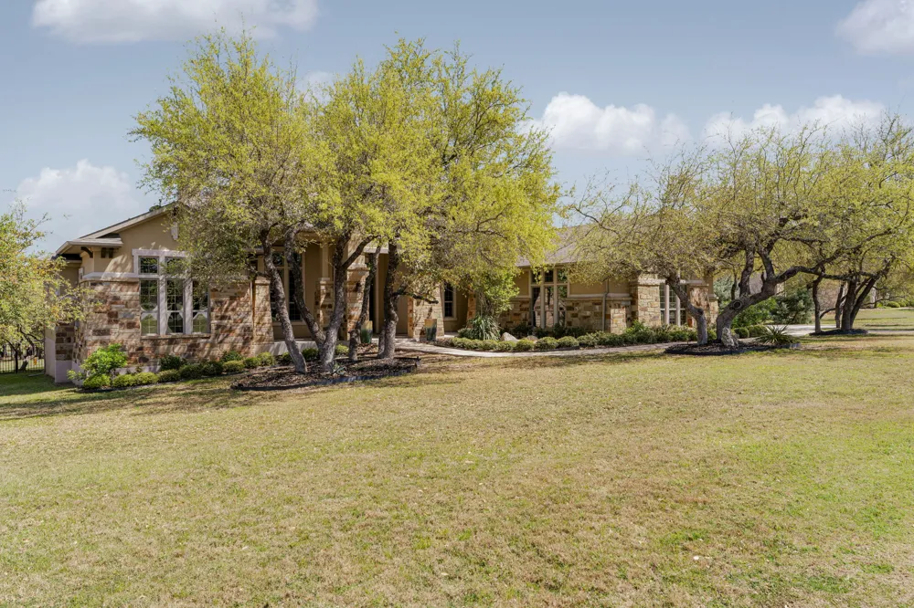 9709 Avion Cove Dripping Springs, TX 78620