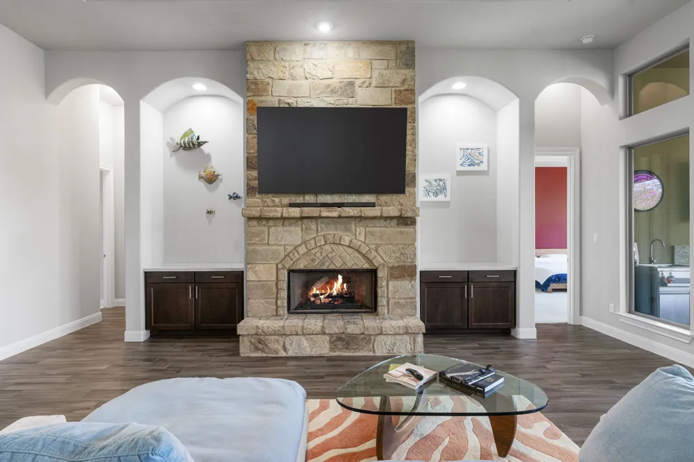 9709 Avion Cove Dripping Springs, TX 78620