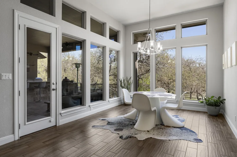 9709 Avion Cove Dripping Springs, TX 78620