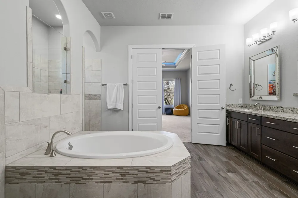9709 Avion Cove Dripping Springs, TX 78620
