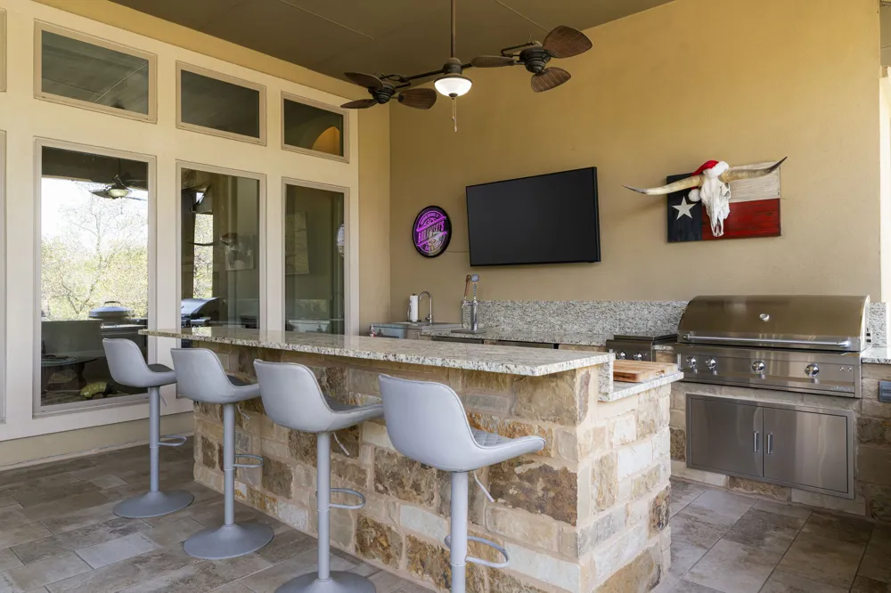 9709 Avion Cove Dripping Springs, TX 78620