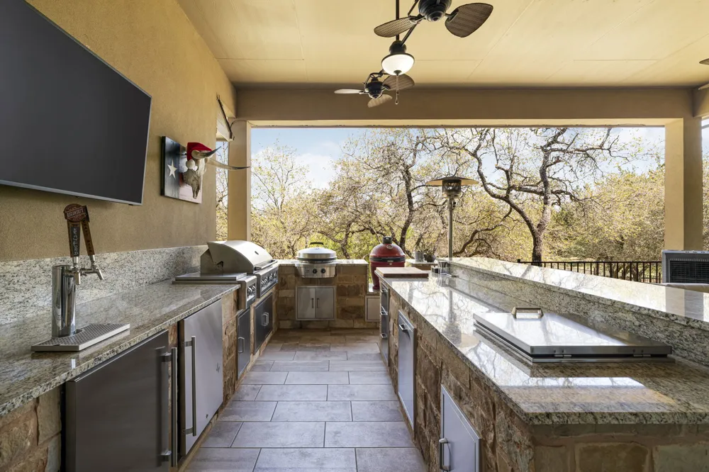9709 Avion Cove Dripping Springs, TX 78620