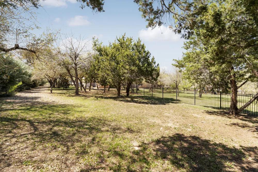 9709 Avion Cove Dripping Springs, TX 78620