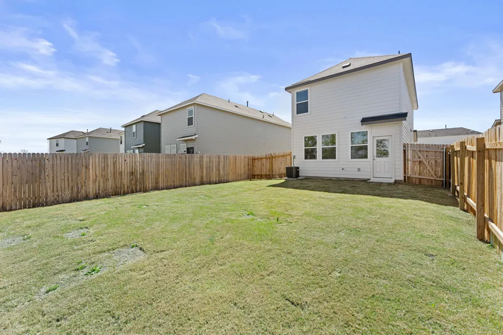 129 Varner Way Maxwell, TX 78656