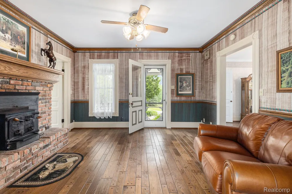 3801 Hollow Corners Road Dryden Township, MI 48428