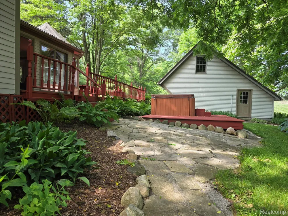 3801 Hollow Corners Road Dryden Township, MI 48428