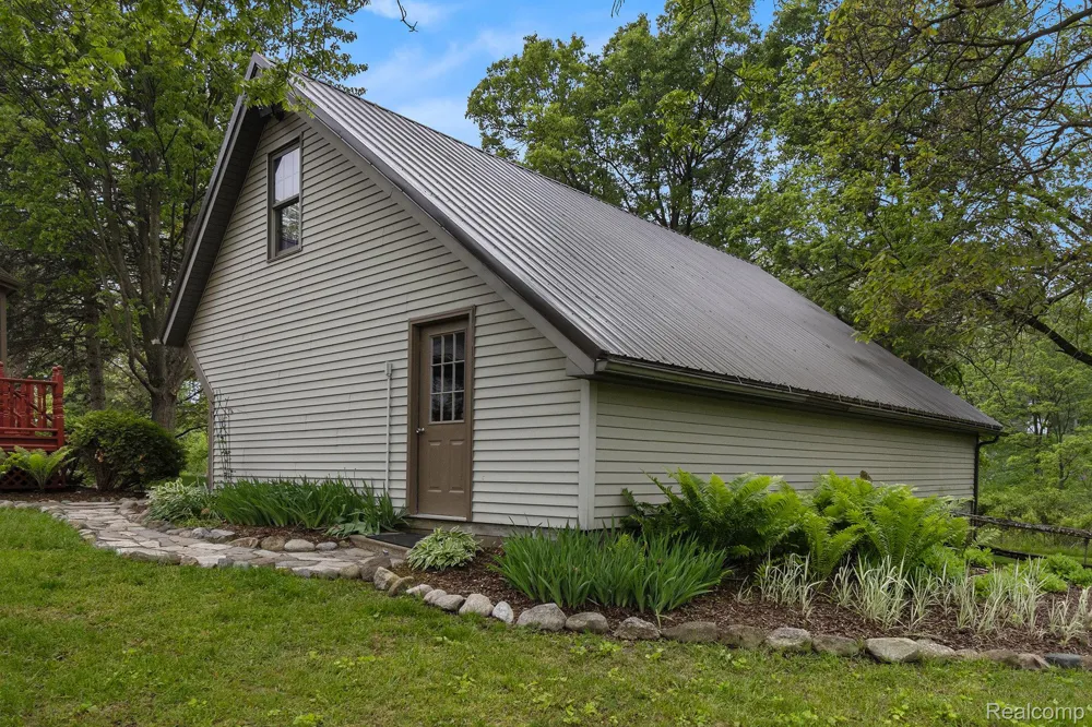 3801 Hollow Corners Road Dryden Township, MI 48428