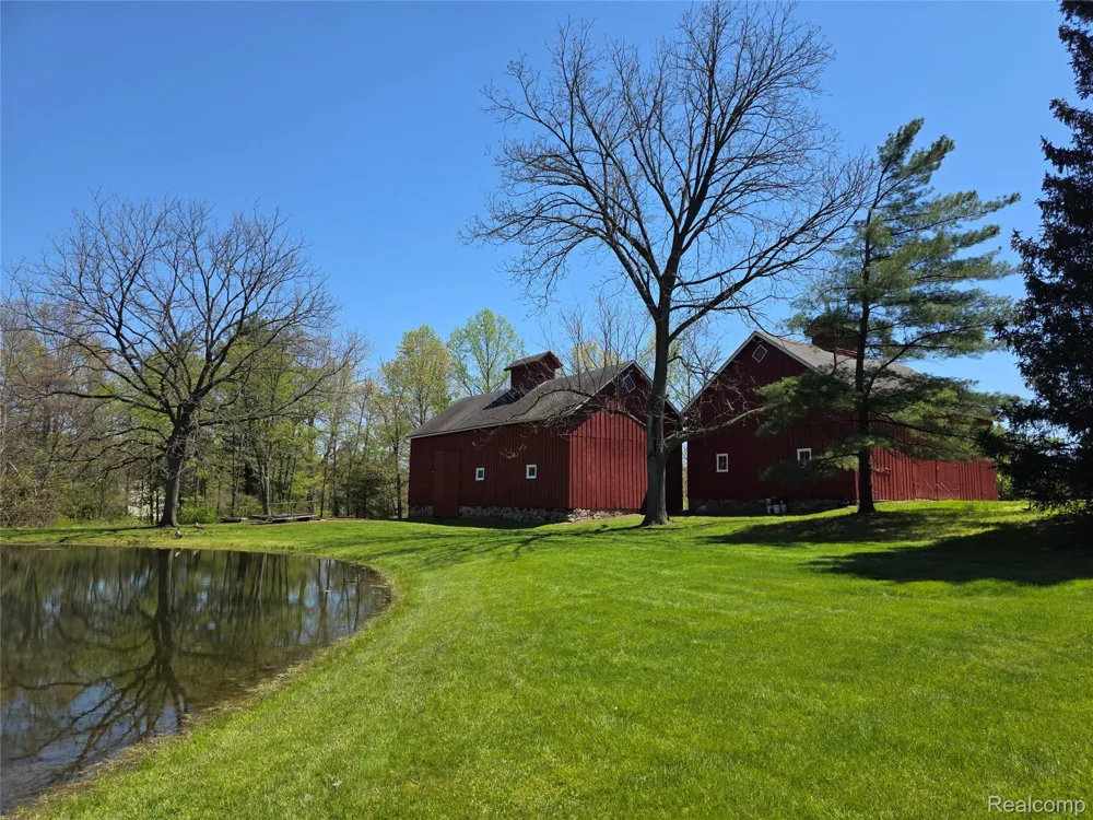 3801 Hollow Corners Road Dryden Township, MI 48428