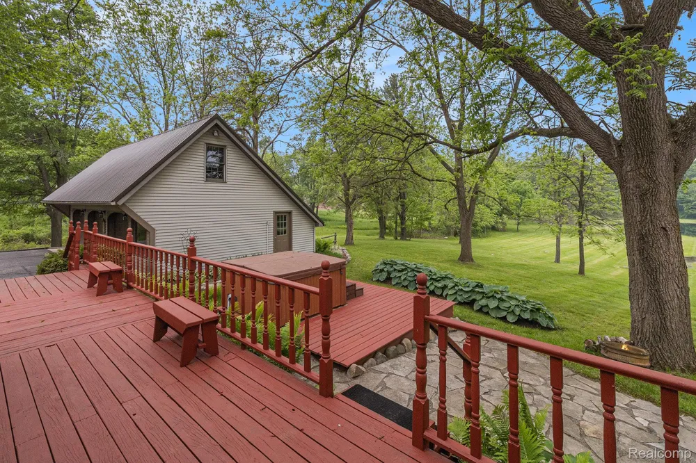 3801 Hollow Corners Road Dryden Township, MI 48428