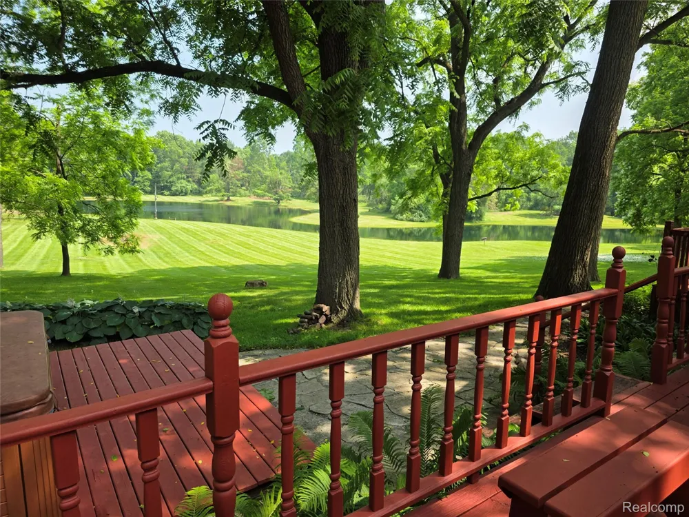 3801 Hollow Corners Road Dryden Township, MI 48428