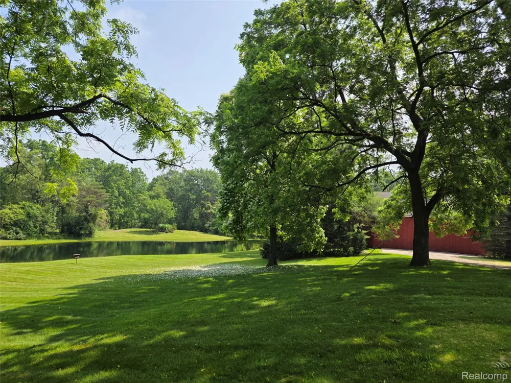 3801 Hollow Corners Road Dryden Township, MI 48428