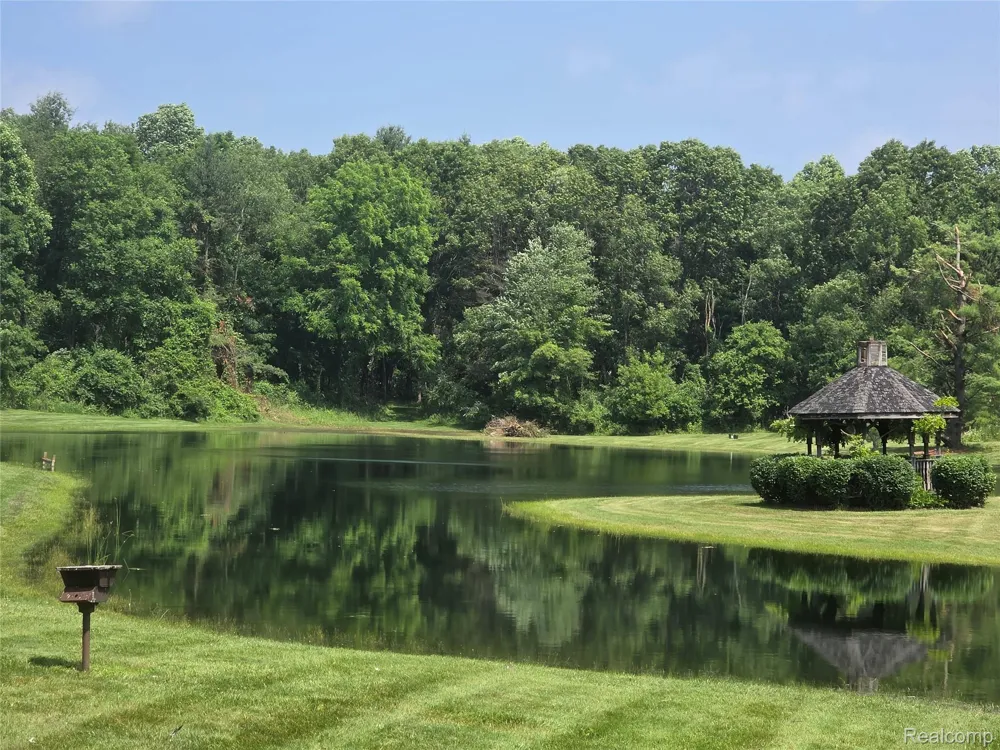 3801 Hollow Corners Road Dryden Township, MI 48428