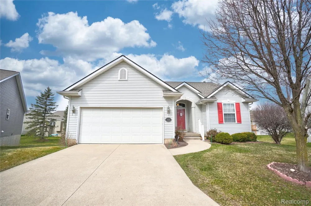 1130 Creekside Court Burton City, MI 48509