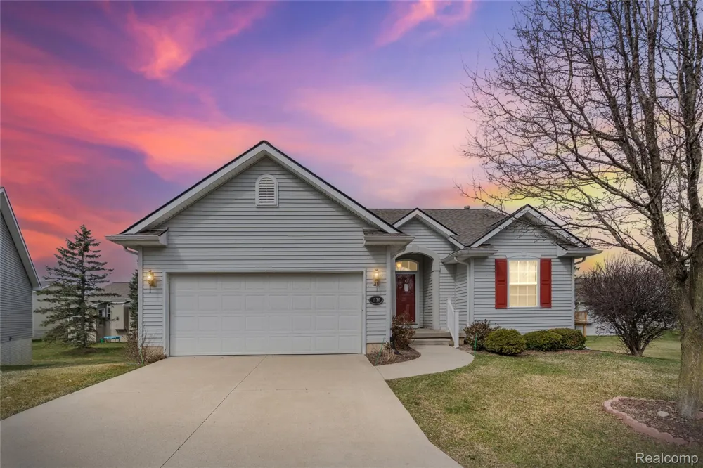 1130 Creekside Court Burton City, MI 48509