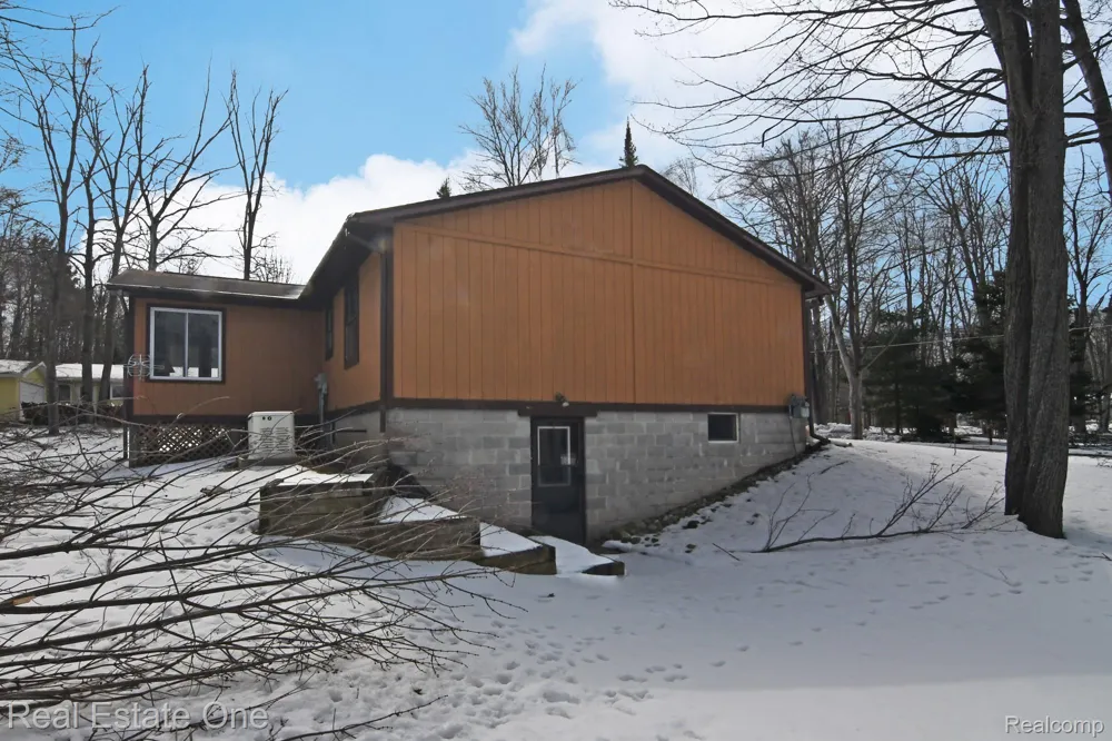 4288 Ash Road Alcona Township, MI 48742