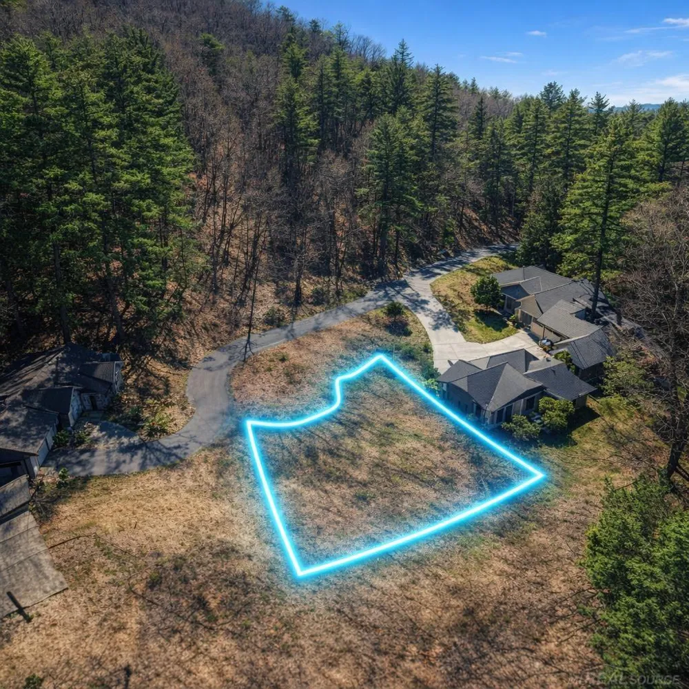 6625 Forest Beach Drive Laketown Township, MI 49423