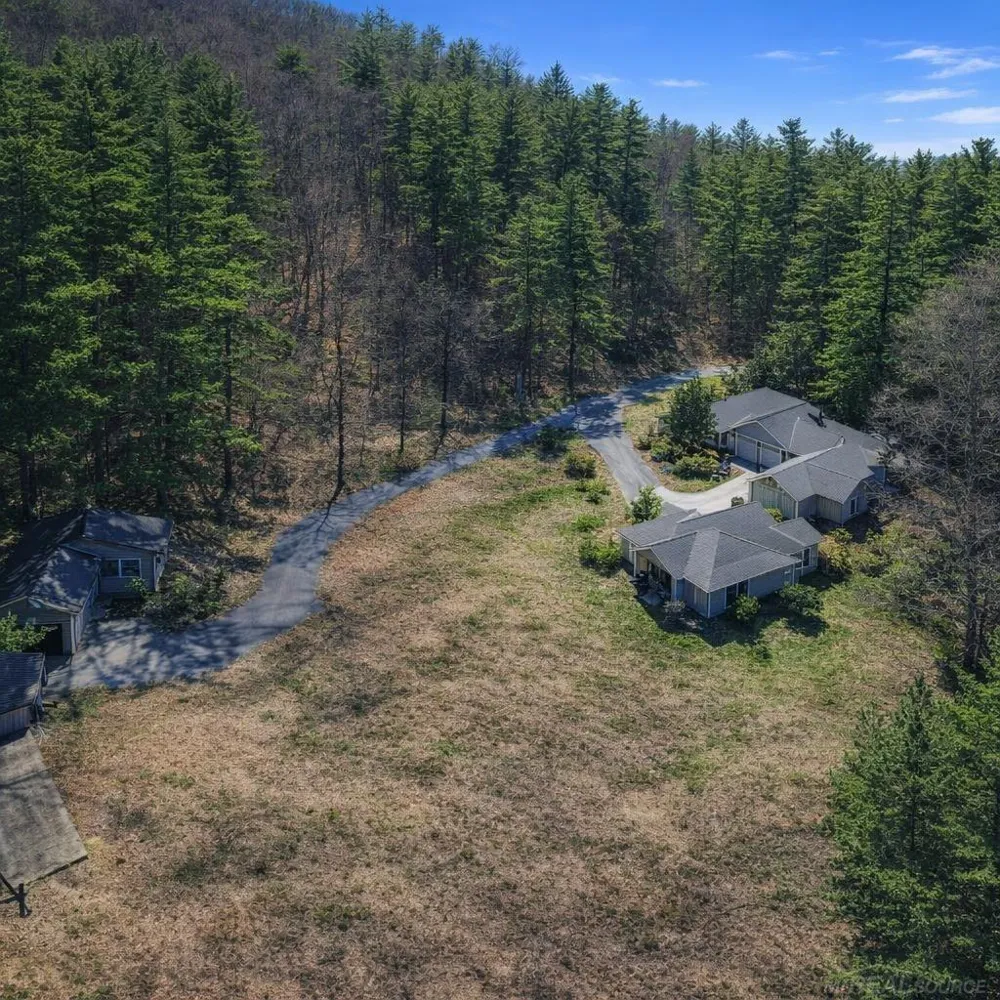 6625 Forest Beach Drive Laketown Township, MI 49423