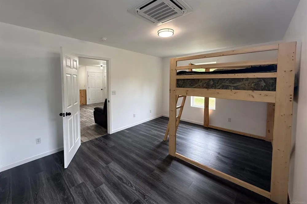 8659 Wood View Drive Garfield Township, MI 48632