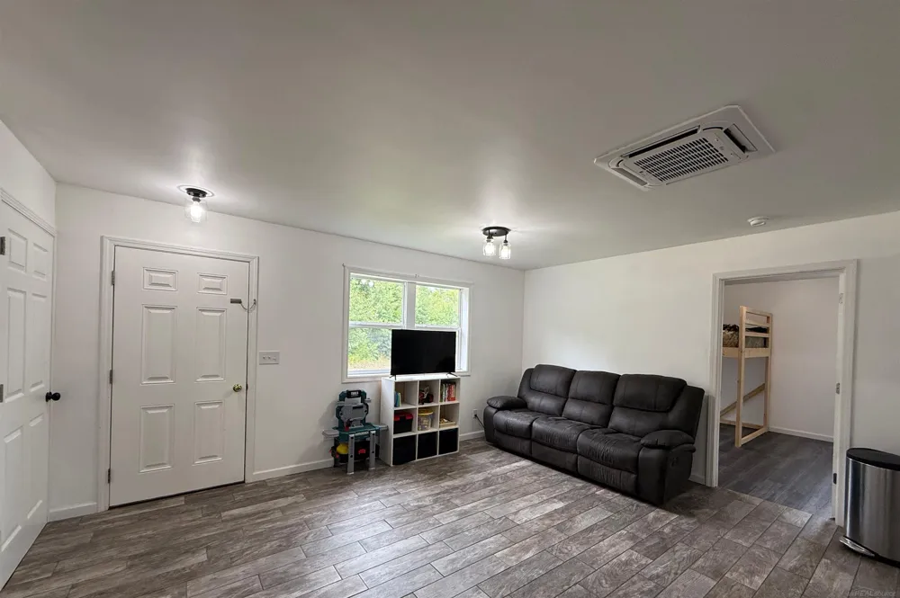 8659 Wood View Drive Garfield Township, MI 48632