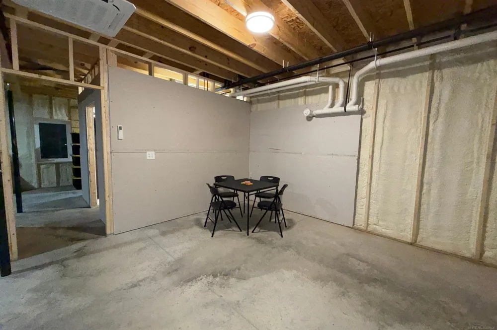 8659 Wood View Drive Garfield Township, MI 48632