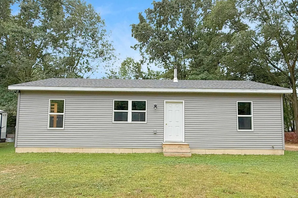 8659 Wood View Drive Garfield Township, MI 48632