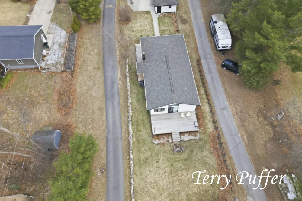 1559 Glenwood Avenue Laketon Township, MI 49445