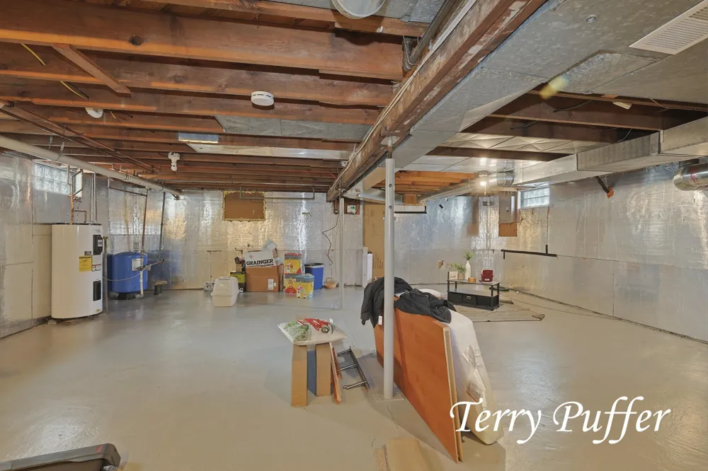 1559 Glenwood Avenue Laketon Township, MI 49445
