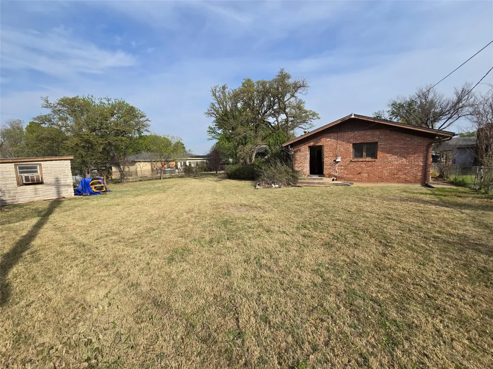 1605 Saint John Street Wichita Falls, TX 76302