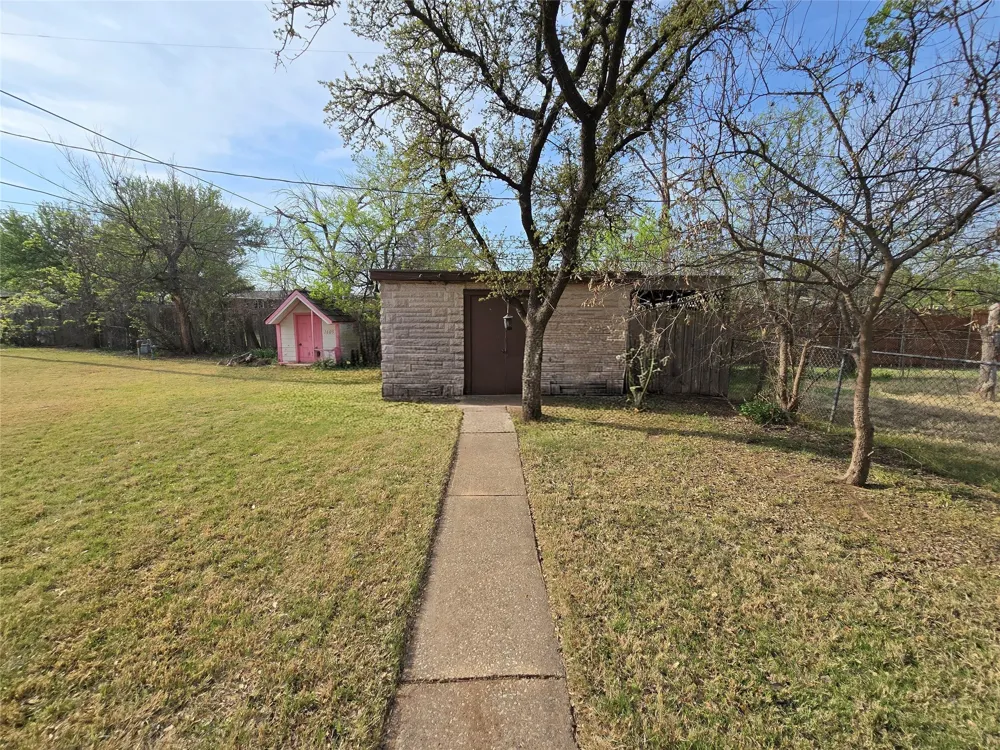 1605 Saint John Street Wichita Falls, TX 76302