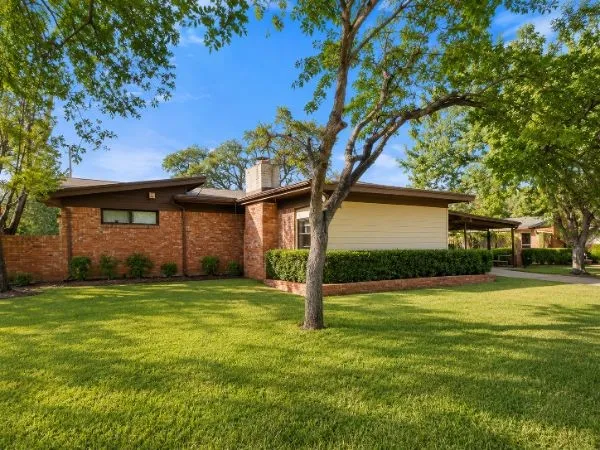 1605 Saint John Street Wichita Falls, TX 76302