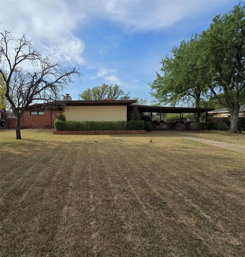 1605 Saint John Street Wichita Falls, TX 76302