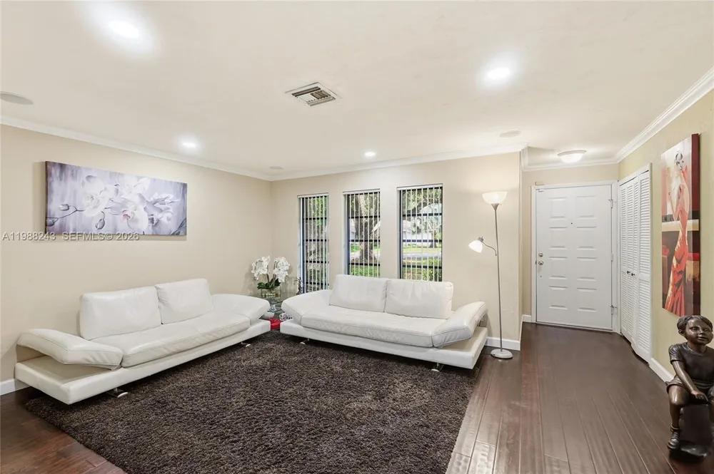 1625 Sunkist Way Fort Myers, FL 33905
