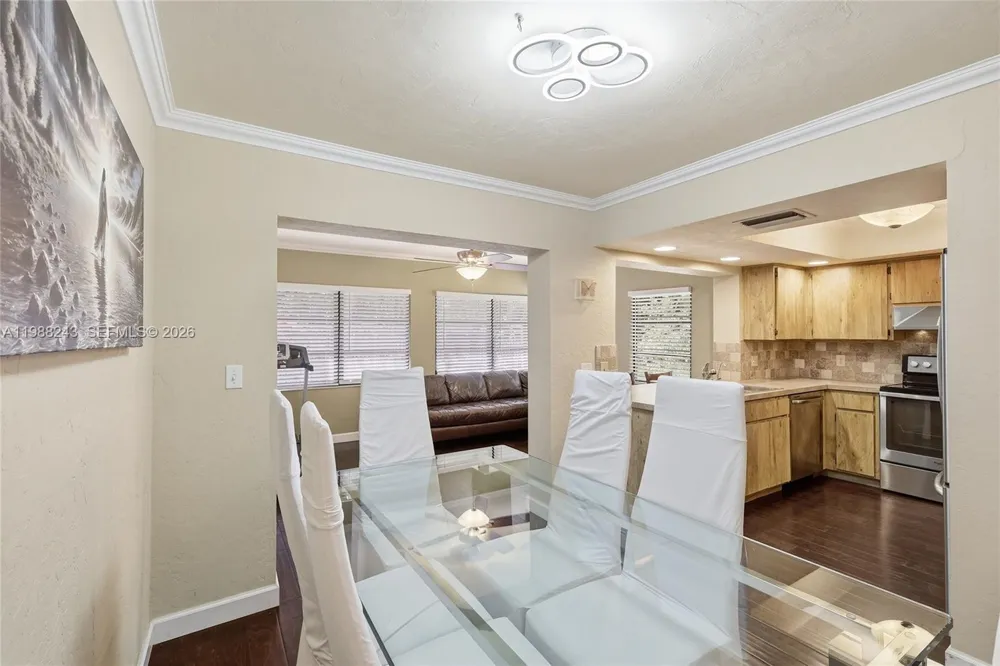 1625 Sunkist Way Fort Myers, FL 33905