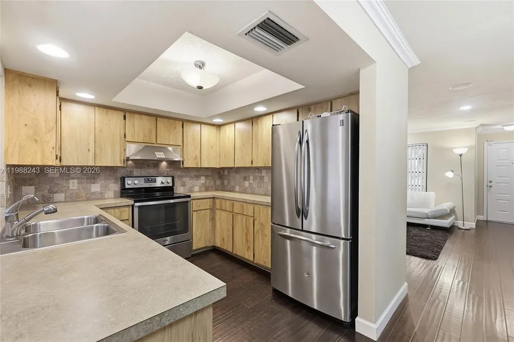 1625 Sunkist Way Fort Myers, FL 33905