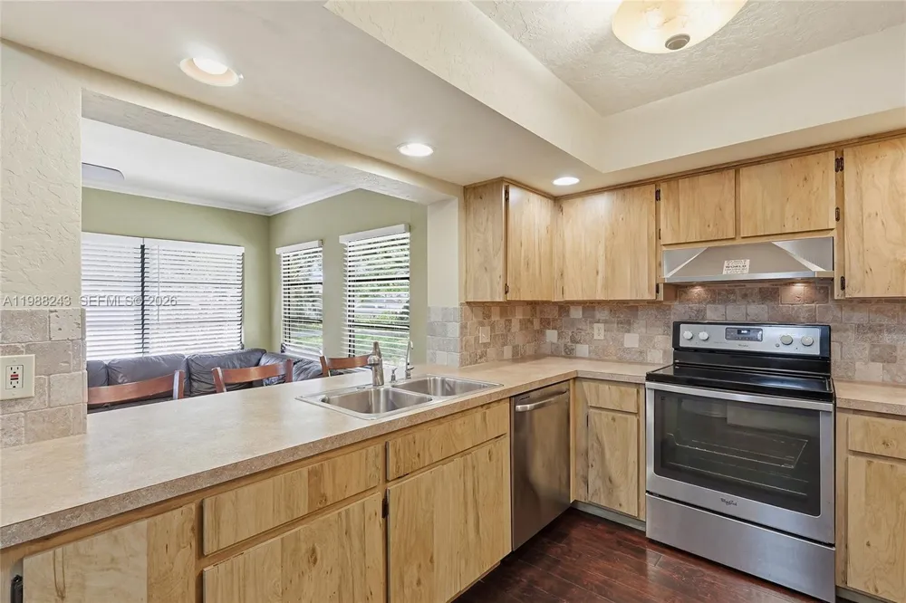 1625 Sunkist Way Fort Myers, FL 33905