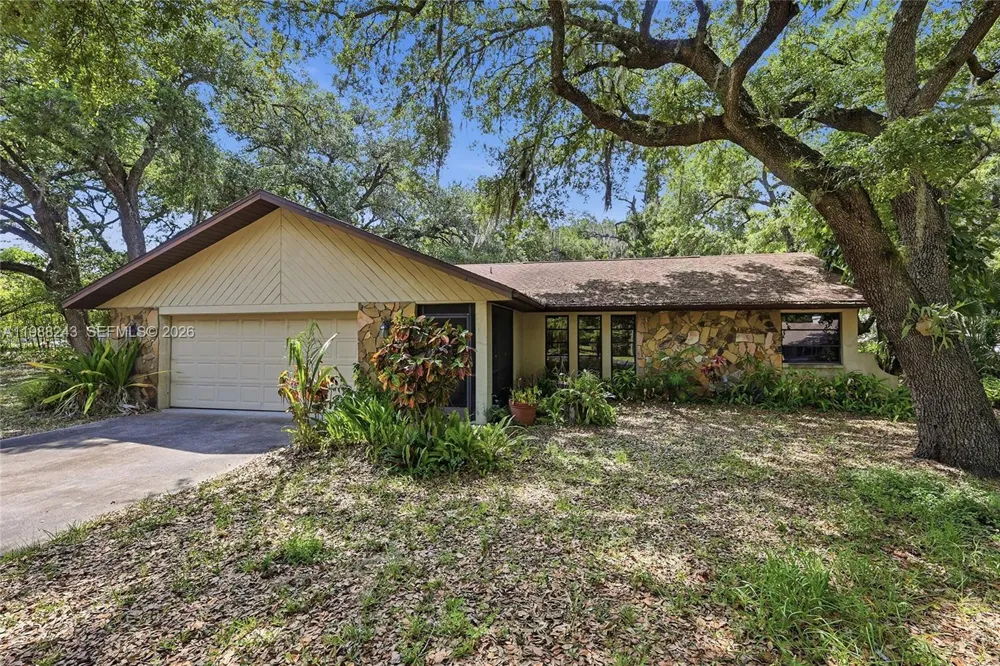 1625 Sunkist Way Fort Myers, FL 33905