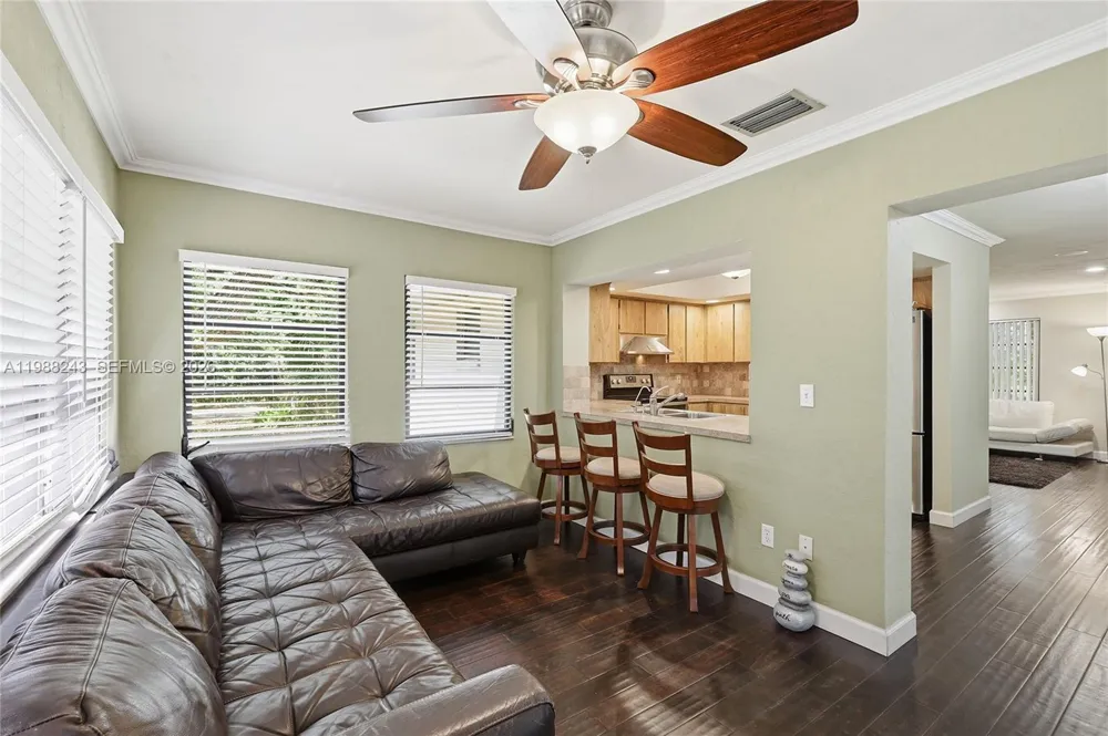 1625 Sunkist Way Fort Myers, FL 33905