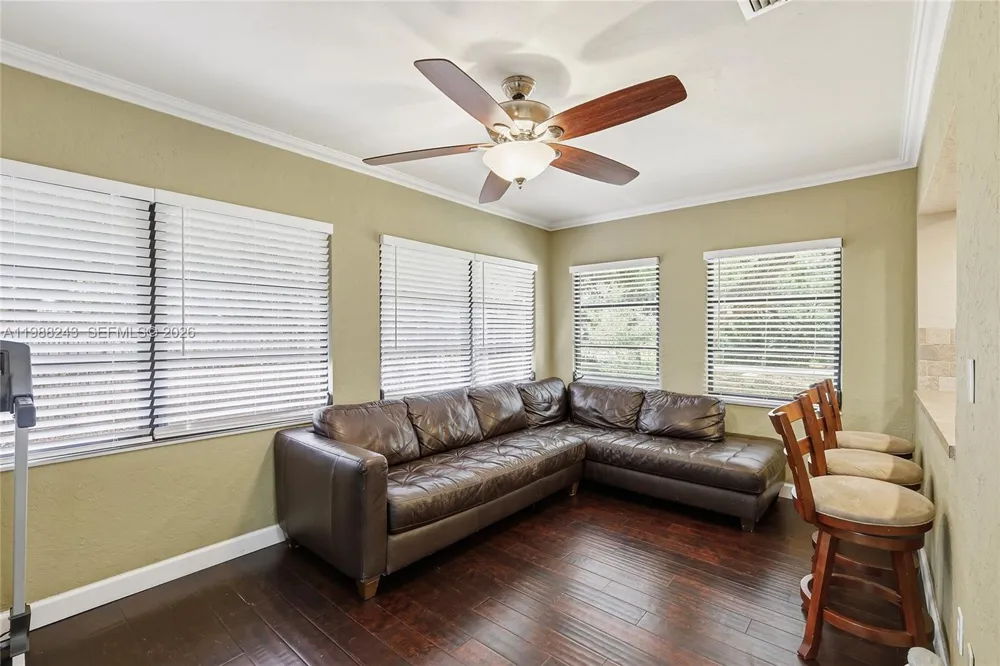 1625 Sunkist Way Fort Myers, FL 33905