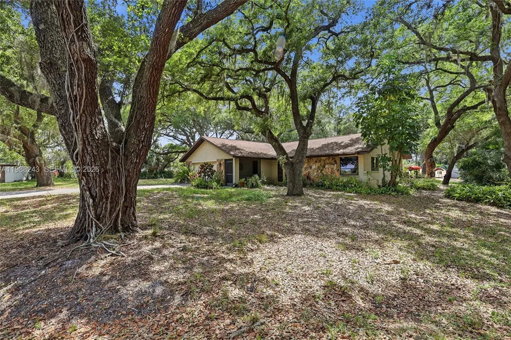 1625 Sunkist Way Fort Myers, FL 33905