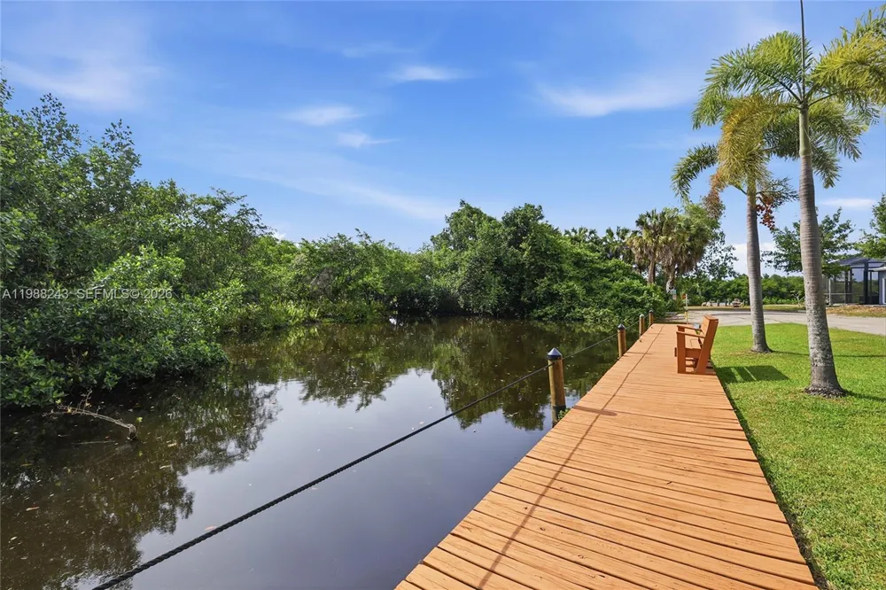 1625 Sunkist Way Fort Myers, FL 33905