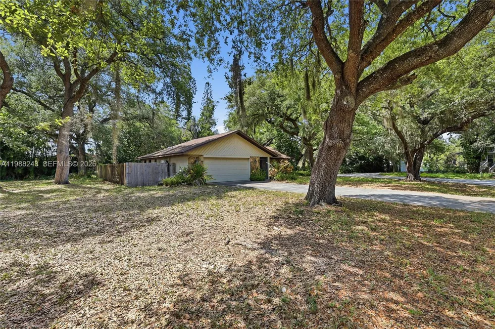 1625 Sunkist Way Fort Myers, FL 33905